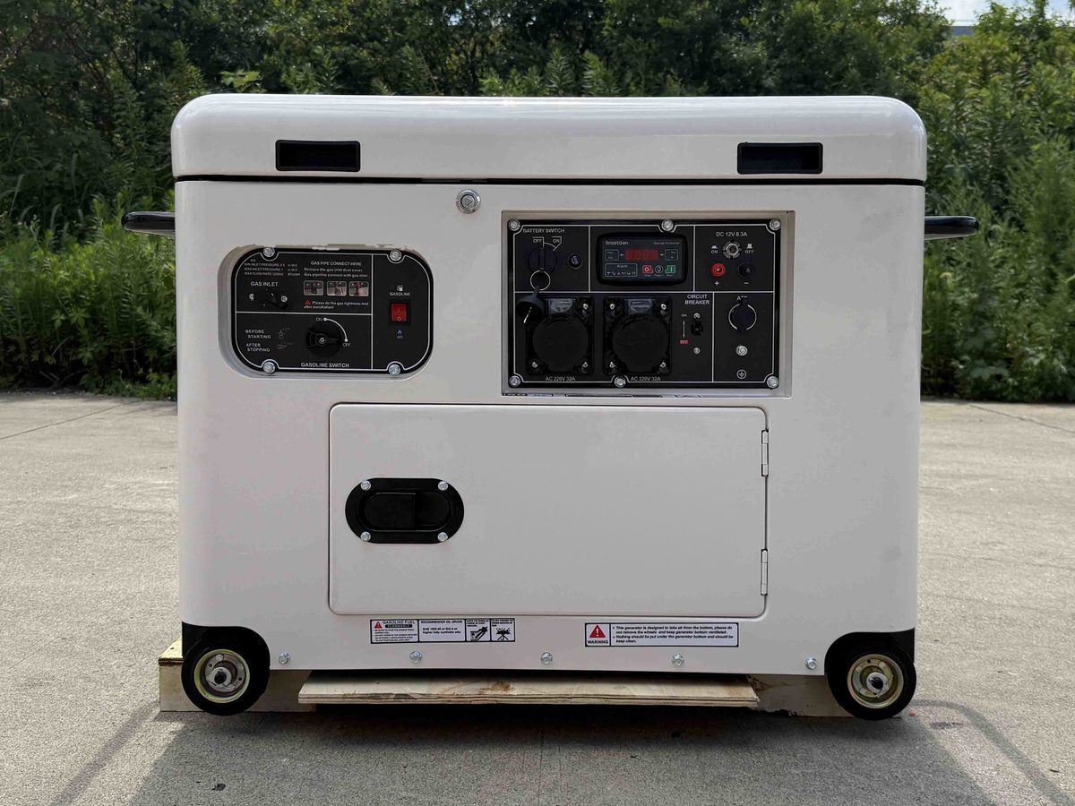 GB-8000 — 6 кВт · кожух на раме, три топлива, кожух на раме серии GB: вид спереди, на колёсах