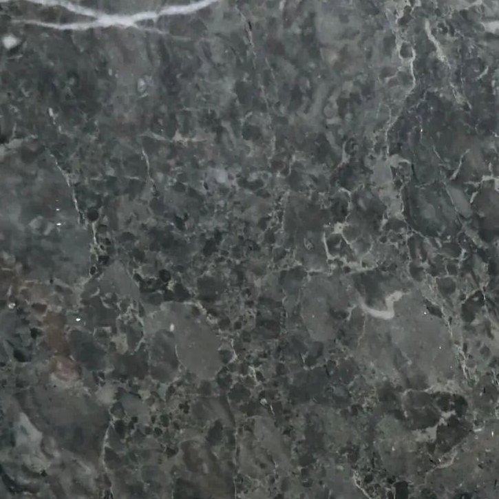 New Wyndham Gray — Графитовый мрамор с белой жилой