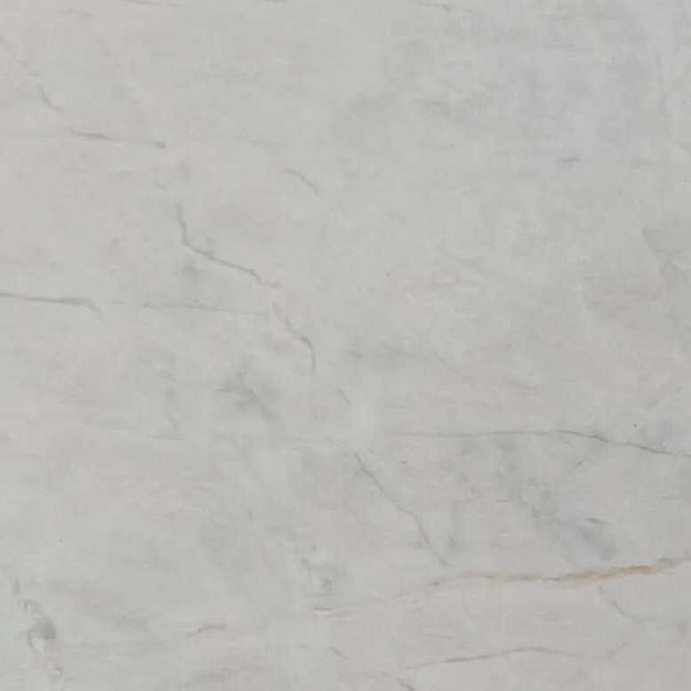Starry Moon White — Молочный мрамор с тонкими штрихами