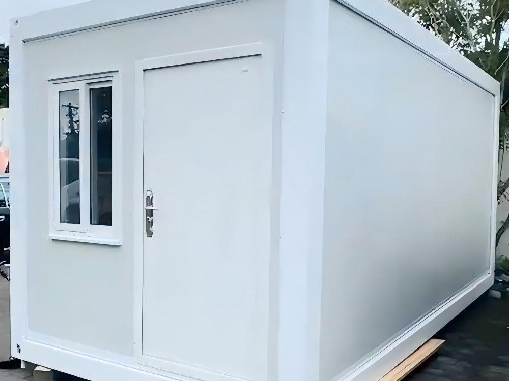 FP-03 — Модуль в плоской упаковке, тип 3: с санузлом, фото модуля в плоской упаковке после сборки