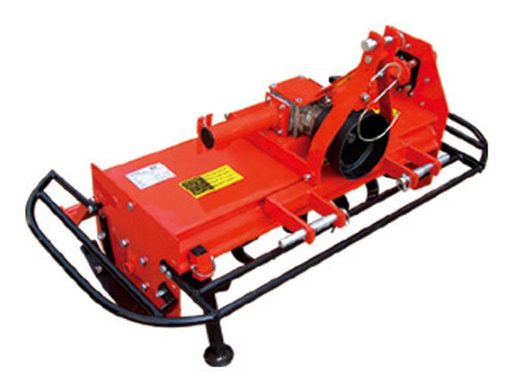 RTA80 — почвенная фреза с цепным приводом A
