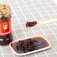 Соус острый Lao Gan Ma Crispy Chilli in Oil - с хрустящим перцем чили, 280гр.