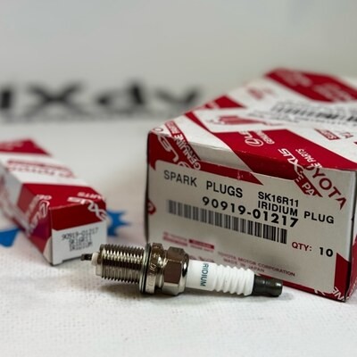 Свеча зажигания SK16R11 90919-01217 / 90919-01240 для TOYOTA