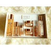 Anjo Professional Diamond DG&H Skin-Care 5-piece Set - Набор для ухода за кожей с алмазным экстрактом 120 мл, 120 мл, 40 мл, 50 мл, 50 мл