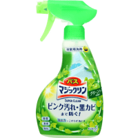 KAO "Magiсclean" Bath Foaming Spray  - Чистящее средство для ванны с антибактериальным эффектом против черной и розовой плесени, аромат зелёных трав.