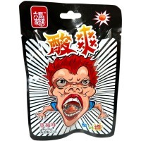 Кислая леденцовая карамель YunHua Super Sour - Жутко кислые конфеты до икоты, со вкусом Клубники