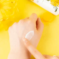 Jigott Secret Garden Chrysanthemum Hand Cream - Крем для рук "Хризантема", 100мл.