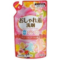 Nihon Detergent Oshyare Arai - Жидкое средство для стирки деликатных тканей, натуральное, на основе пальмового масла, 400 мл