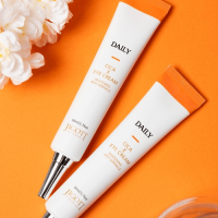 Jigott Daily Real Cica Eye Cream Ежедневный крем для век с экстрактом центеллы азиатской 50мл.