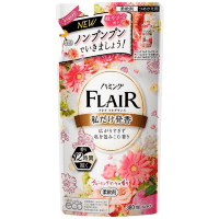 Kao Humming Flair Fragrance Charming Bouquet  -  Кондиционер - ополаскиватель для белья с чарующим ароматом цветочного букета.