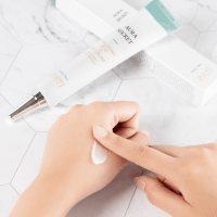 Jigott Aura Secret Hyaluronic Acid Eye Cream Увлажняющий крем для век 50мл.