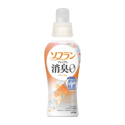 LION Кондиционер для белья "SOFLAN – Premium Deodorizer" (мощный антибактериальный эффект для защиты от неприятного запаха – натуральный аромат цветочного мыла) 480 мл
