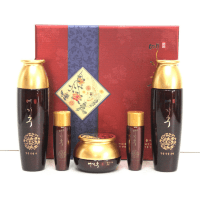 Bergamo Yezihu K-Beauty Premium Ginseng Set 3pc - Набор для ухода за кожей лица с экстрактом Красного Женьшеня.