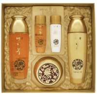 Bergamo Yezihu Gold Skin Care Set 3pc Set - Набор средств с золотом и экстрактом красного женьшеня 150 мл+150 мл+50 г+30 мл+30 мл
