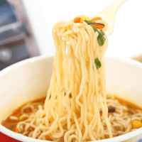 Лапша быстрого приготовления Kang Shi Fu Roasted Beef Noodle с тушеной говядиной, 122гр.