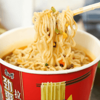 Лапша быстрого приготовления Kang Shi Fu Roasted Beef Noodle с тушеной говядиной, 122гр.