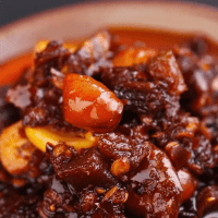 Соус острый Lao Gan Ma Peanuts in Chilli Oil - с хрустящим перцем чили и арахисом, 275гр.