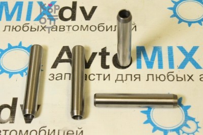 Направляющая клапана 4M50 / 4M51 / 6M60 / 6M61 выпускной ME240032 VGM-B032 / MGM-72-08 8x13x74.8 PEARL