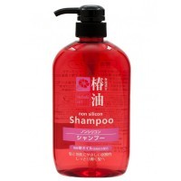 Kumano Cosme Station Horse Oil Body Shampoo - Бессиликоновый Шампунь с маслом камелии 600мл.
