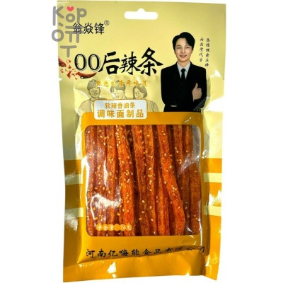 Снэк Weng Yanfeng Foods Юные Депутаты, 76гр. - Пряный пшеничный снек с пряным вкусом, квадратный
