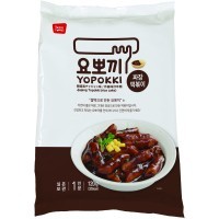Yopokki Jajang Topokki - Рисовые клецки с соусом Чаджан.