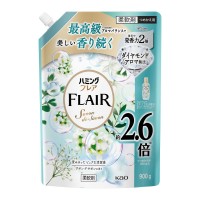 Kao Flair Humming Savon de Savon  - Кондиционер - ополаскиватель для белья с расслабляющим ароматом Цветочного Букета.