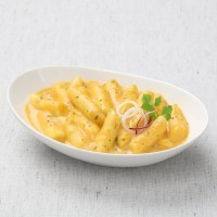 Yopokki Golden Onion Butter - Рисовые клецки со сливочно-луковым соусом.