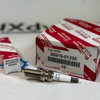 Свеча зажигания EC22HPRD7 90919-01295 V35AFTS для TOYOTA