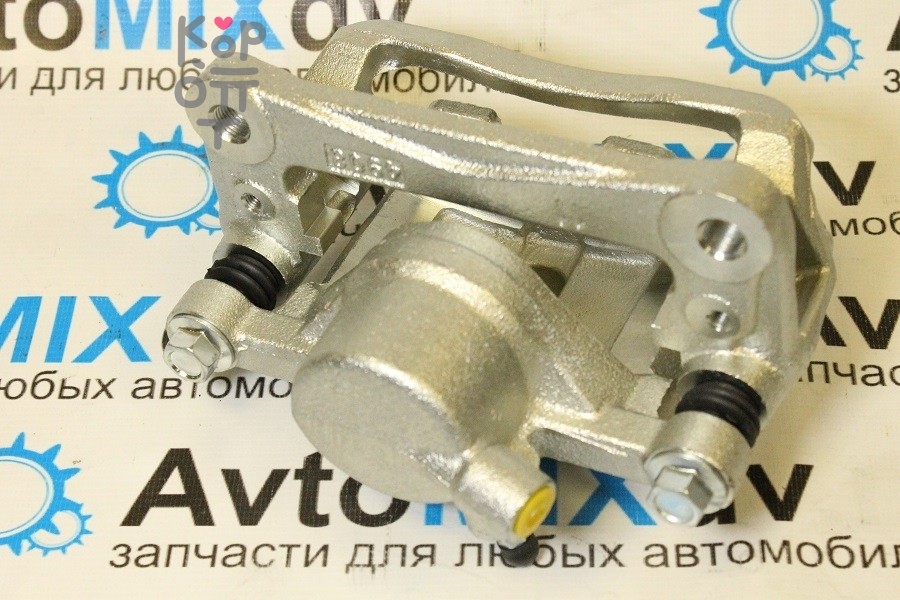 Суппорт в сборе MB858465 / MR205263 PAJERO II V26W, V44W, V46W 91-99 задний правый SUTEKI