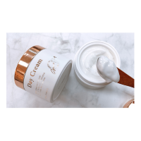 Grace Day Refreshing Day Cream - Дневной антивозрастной крем для лица, 100 мл