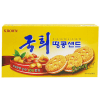 Crown KOOK HEE PEANUT SAND - Печенье с арахисовым кремом "Пинат Сэнд", купить с доставкой на дом фото 3 &mdash; Корейские товары для всей семьи(КорОпт)