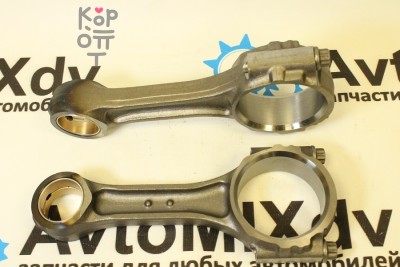 Шатун 4HK1 / 6HK1 8-98018-425-0 1004110-P301 палец 40 мм замок к замку QINGLING