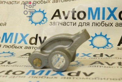 Коромысло клапана 4HK1 / 4HL1 / 6HK1 1-87618-516-0, 8-97306-424-0 ISUZU SP