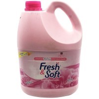 LION Essence Fresh & Soft Lovely Kiss Scent (Pink) - Кондиционер для белья